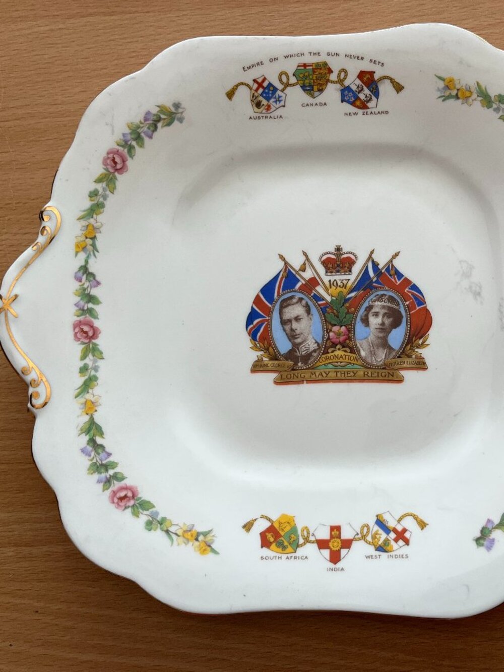 Aynsley 1937 bone china coronation king George VI Queen Elizabeth handled plate